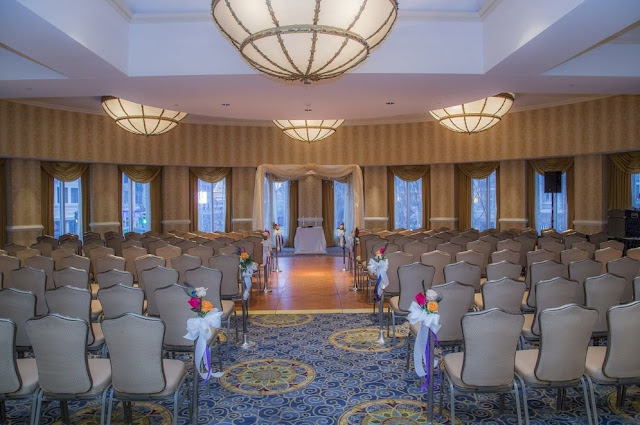 Wedding Venue Cleveland Wyndham Hotel at Playhouse Square Wedding Venue Cleveland Wyndham Hotel at Playhouse Square