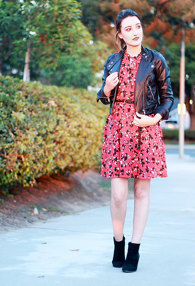 How-To: Transition Dress Summer to Fall Banana Republic red tie-neck dress, Sole Society Lylee Booties