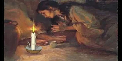 imagem de Maria rezando