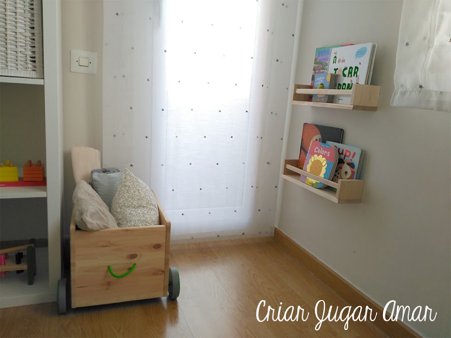 Nuestro rincón de lectura Montessori