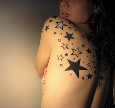 Tatuaje Femenino de Estrellas