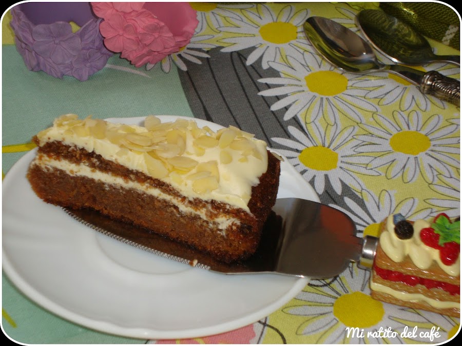 Tarta de zanahoria con chocolate blanco