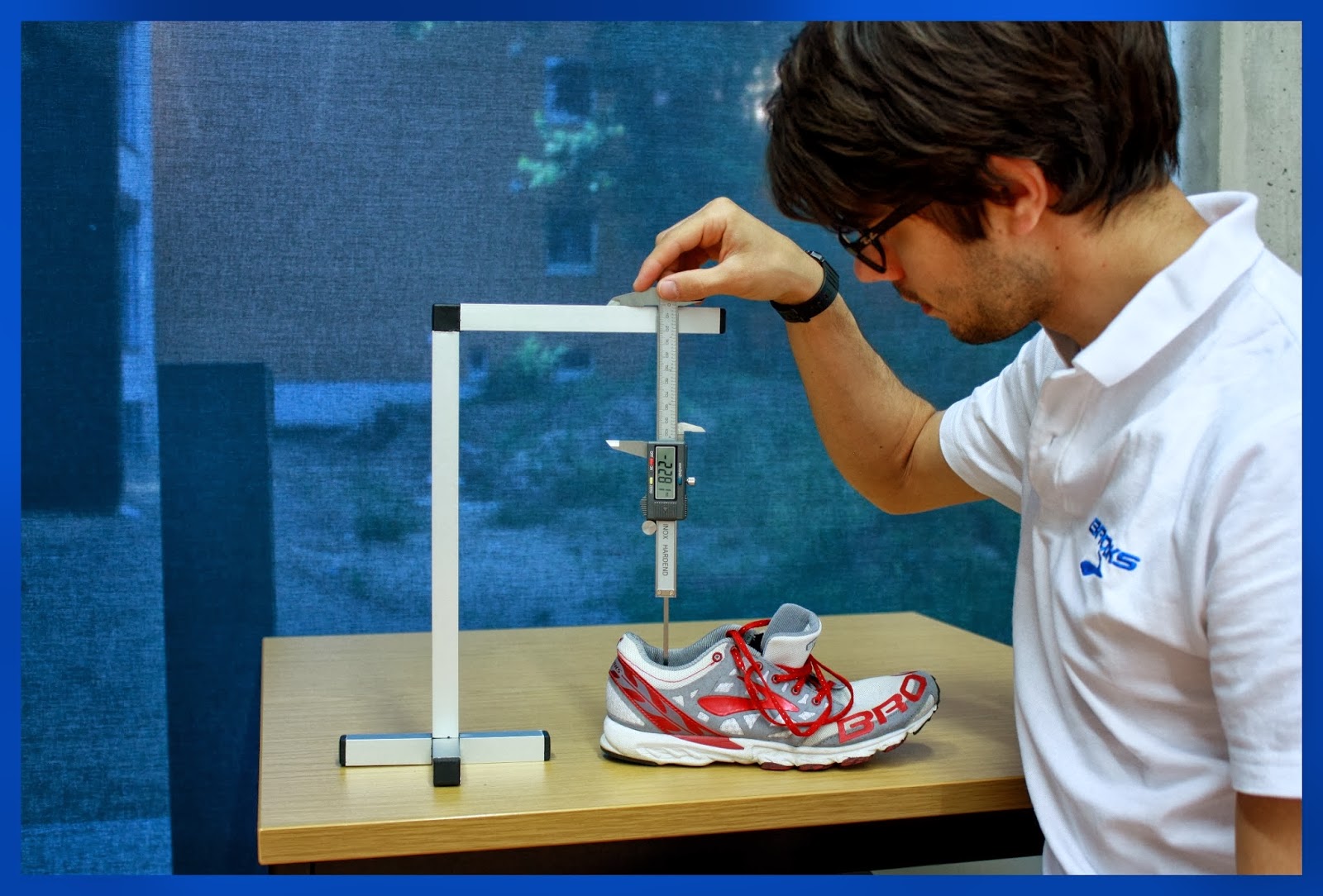 Figure 3 Measuring the heel pack height.