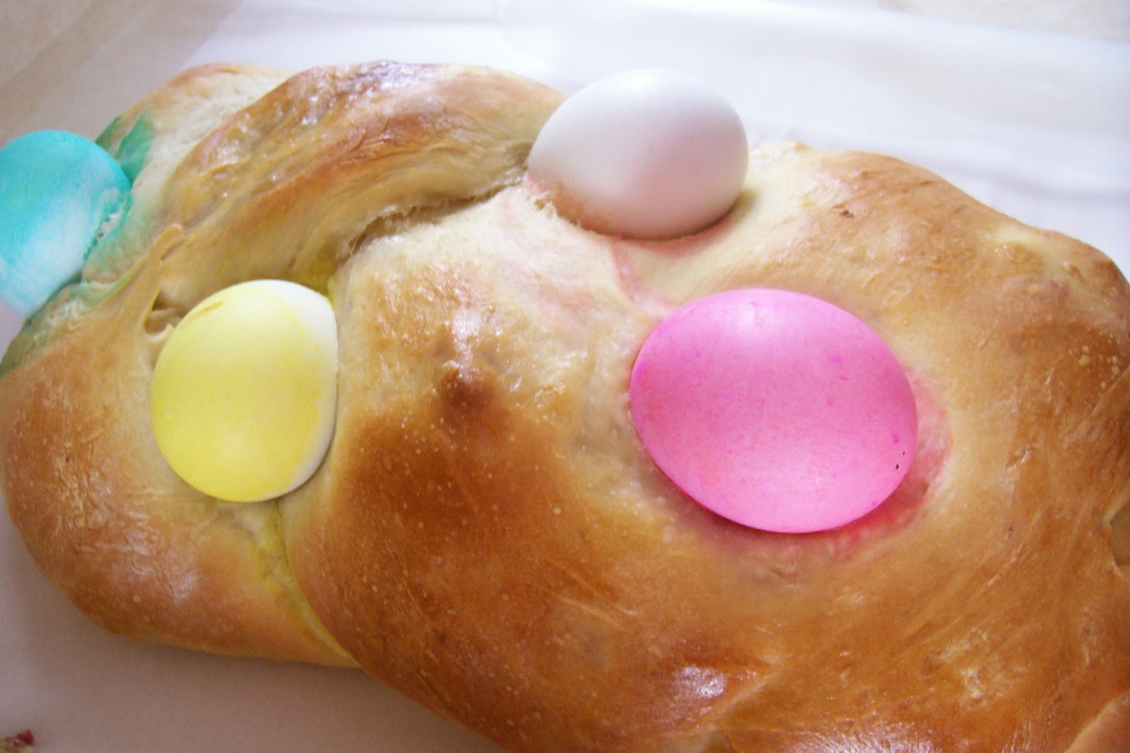 La Buona Cucina: Casatiello (Italian Savory Easter Bread)