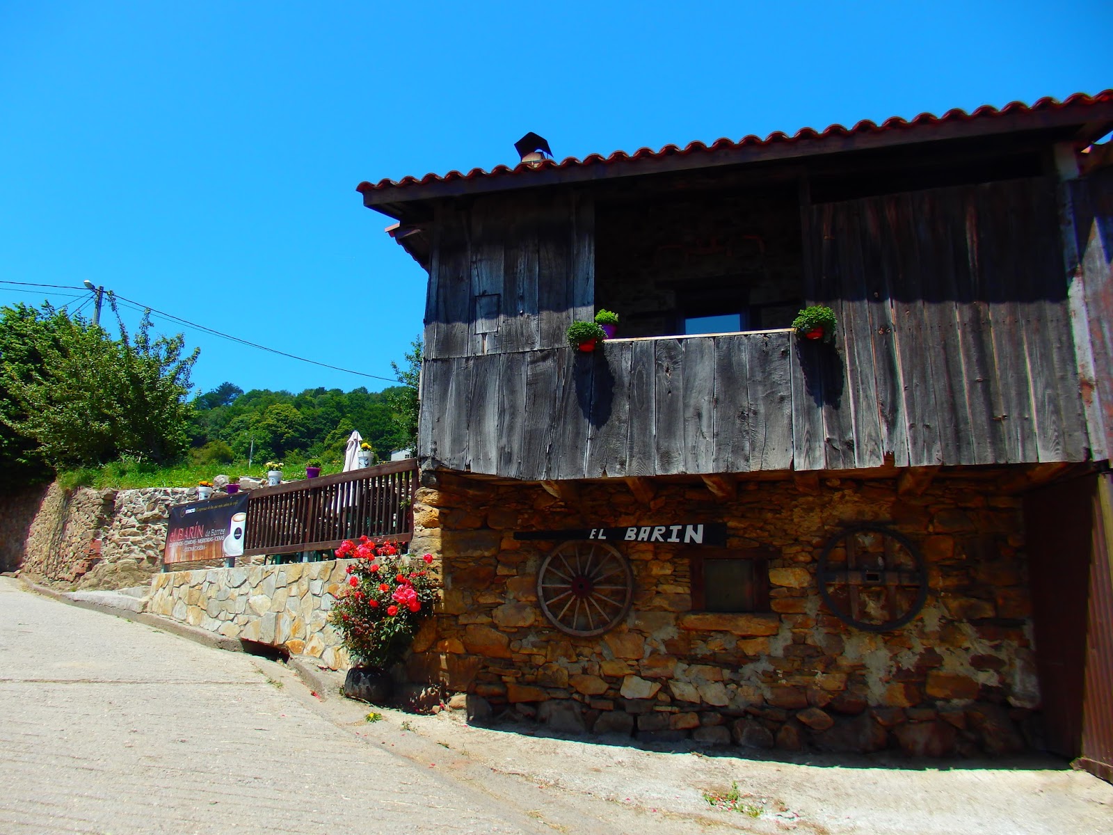 Xurde Morán: BORRES O BOURRES, HISTÓRICA PARADA DEL CAMINO PRIMITIVO Y ...
