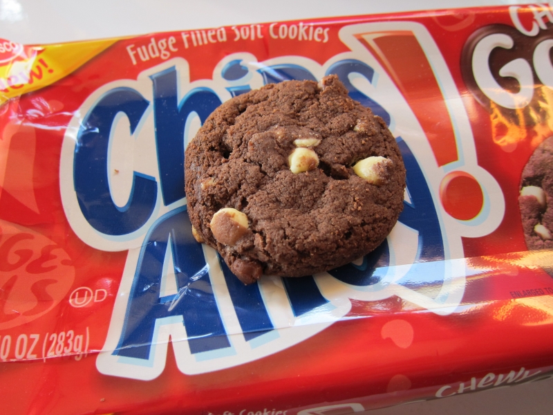 Review Nabisco Chips Ahoy! Chewy Gooey Megafudge