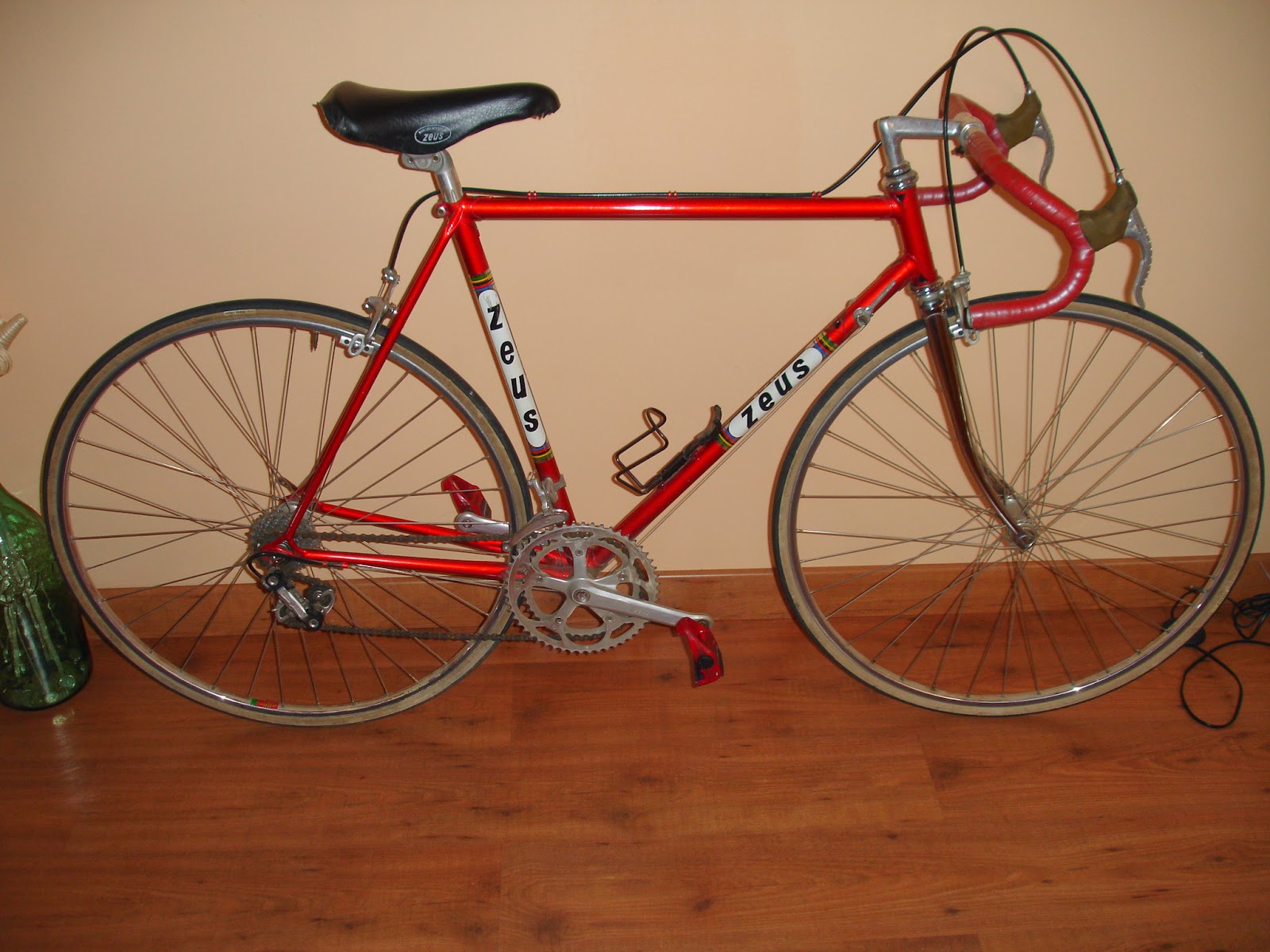 Bicicleta de carretera zeus clearance