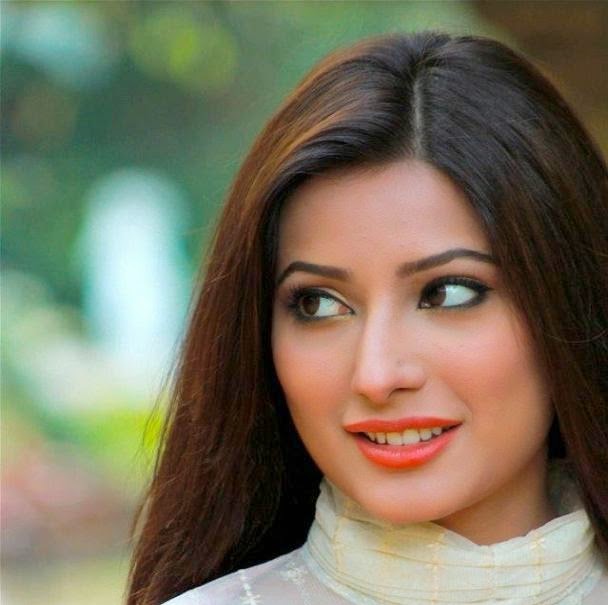 Mehwish Hayat Pakistani Girl Model Biography and Career