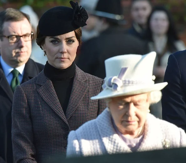 Queen Elizabeth II, Carole Middleton James Middleton, Michael Middleton, and Pippa Middleton Prince William, Duke of Cambridge and Catherine, Duchess of Cambridge, Kate Middleton