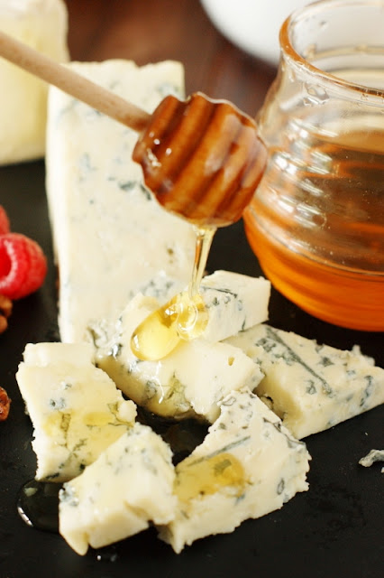 20 Things to Serve with Your Cheese Board {That Aren't Crackers, Sliced Apples & Grapes}   www.thekitchenismyplayground.com