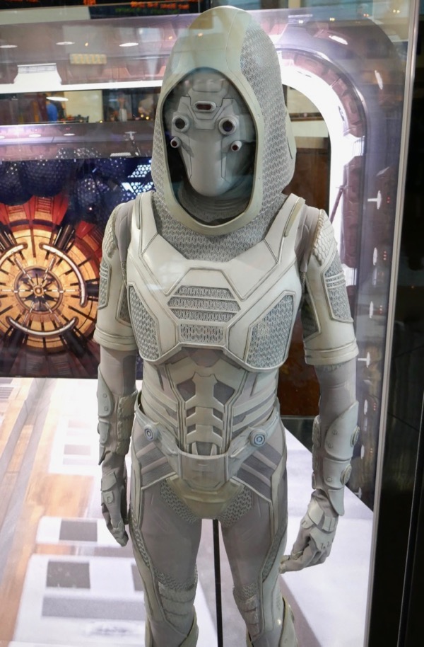 Hollywood Movie Costumes and Props Hannah JohnKamen�s