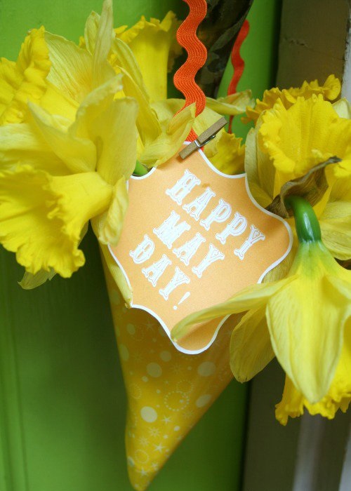 Happy May Day 2017 Saying, Wishes, Quotes With Images