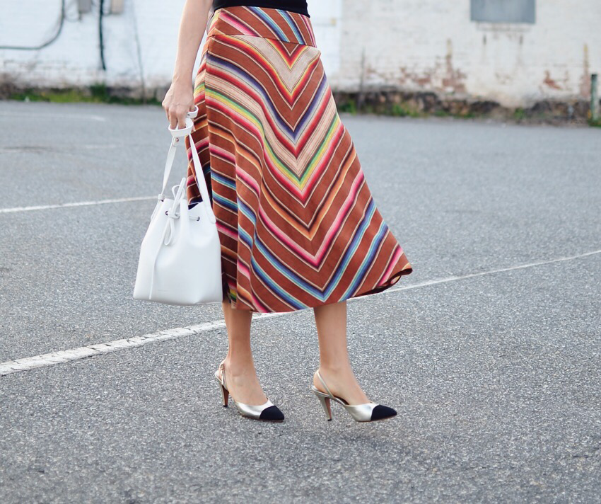 Striped skirt street style Striped skirt street style