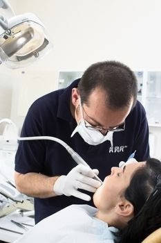  Various Pros and Cons of Dental Implants