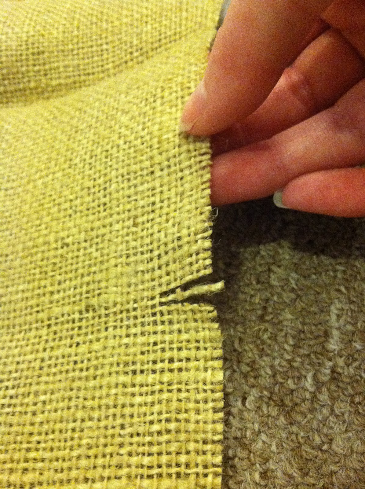 The Plaid Pineapple How to cut a straight edge on burlap