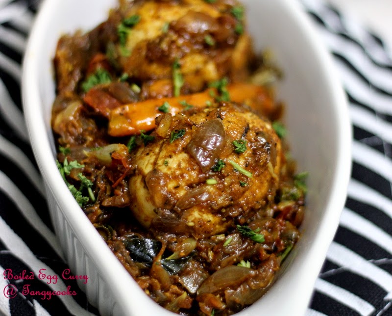 CONCOCTIONS OF A COOKAHOLIC !!!: Boiled Egg Curry/Egg/Muttai Gravy