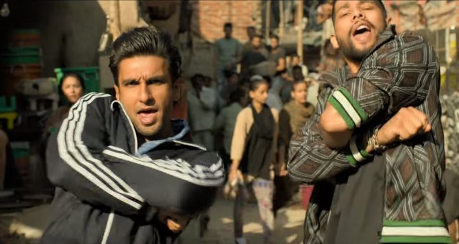 Mere Gully Mein Lyrics