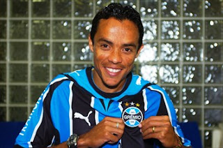 Lúcio foi jogador do Grêmio também  (Foto: Portal do Grêmio)