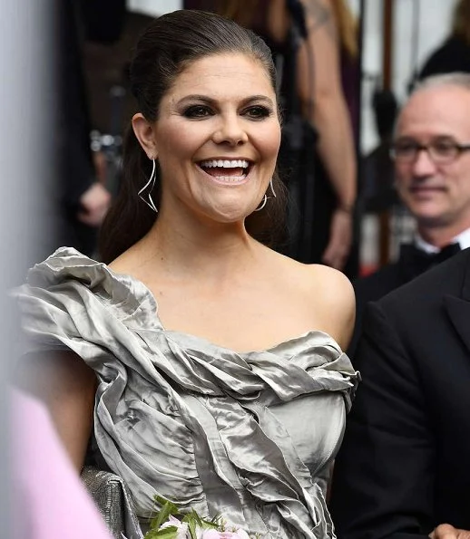 King Carl Gustaf, Queen Silvia, Crown Princess Victoria, Prince Daniel, Princess Madeleine, Prince Carl Philip and Princess Christina, Mrs. Magnuson