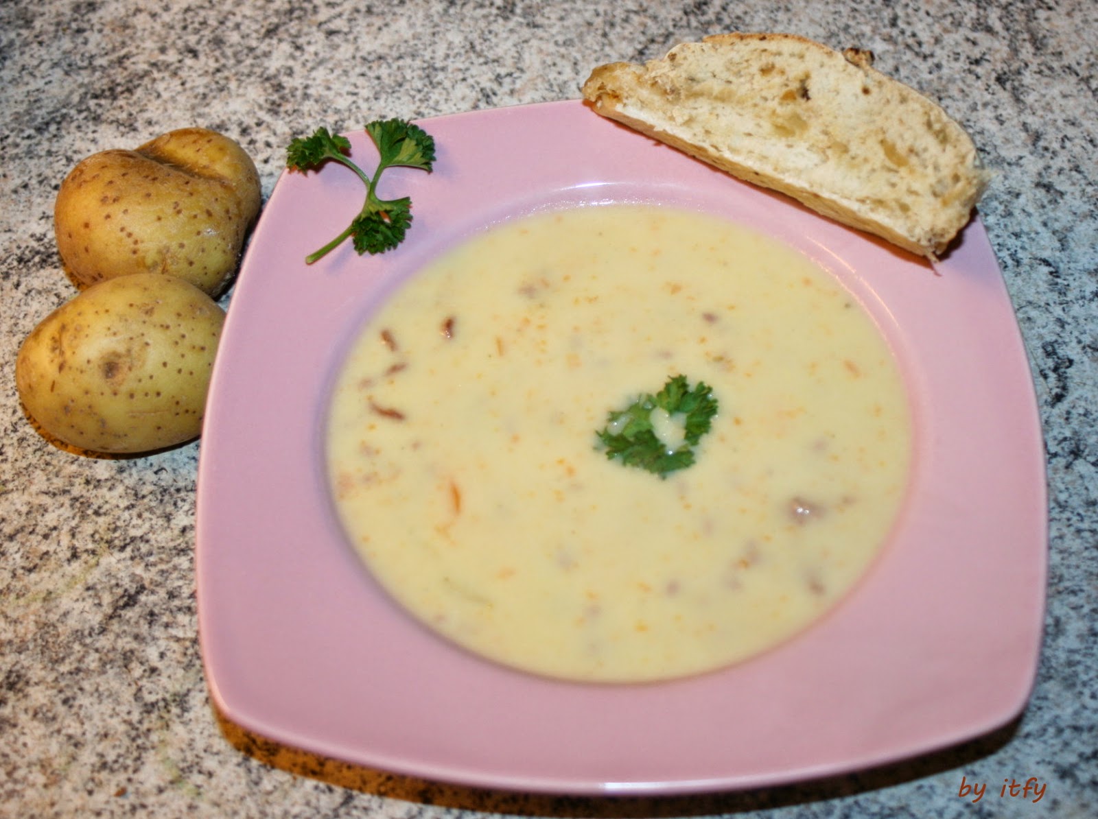 I TEST FOR YOU :-): Herzhafte Kartoffelsuppe mit Maggi Fonds