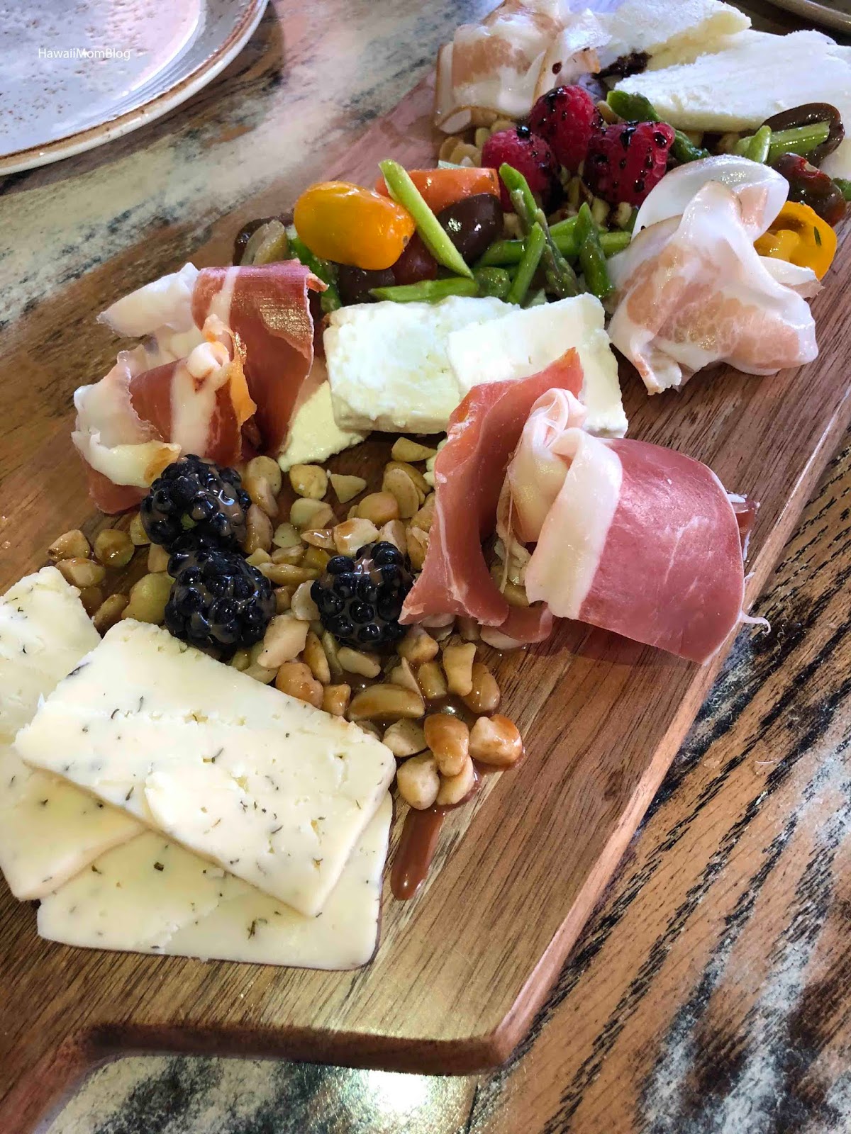 Hawaii Mom Blog RecentlyOpened in Haleiwa Maya's Tapas and Wine