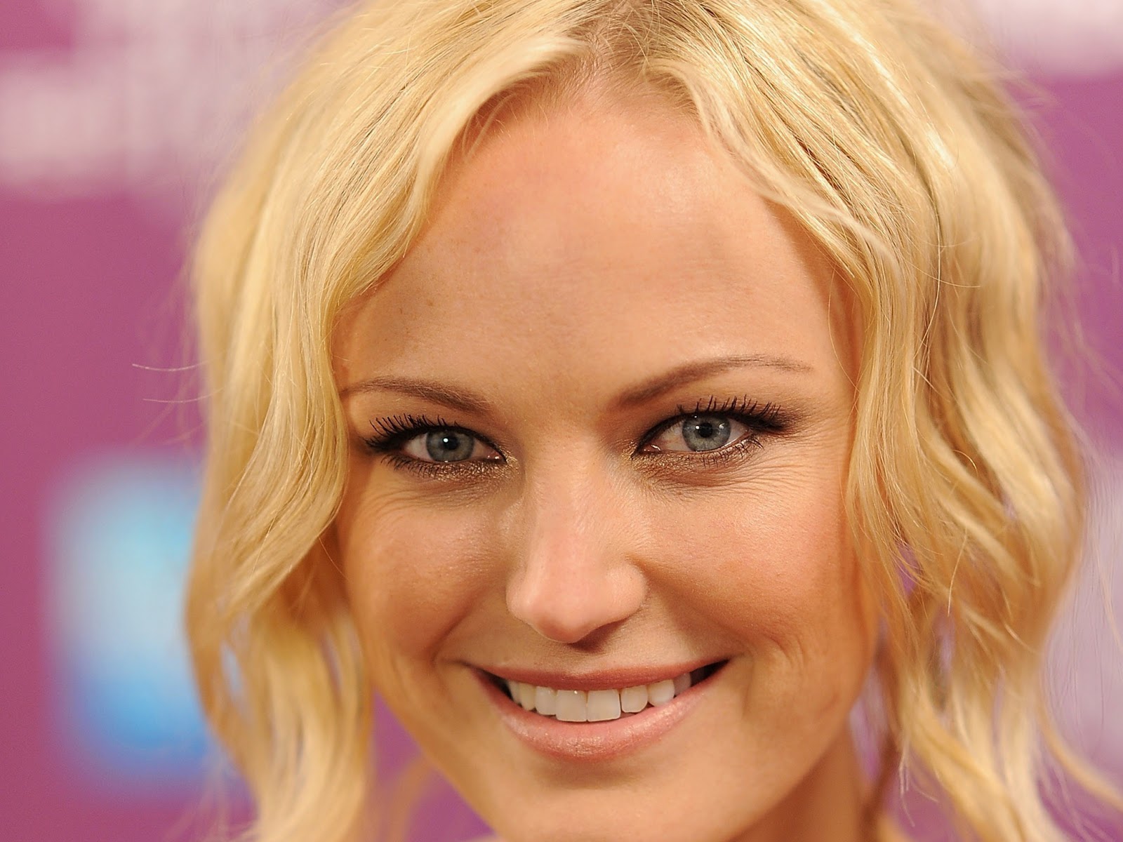 Bollywood Actress High Quality Wallpapers: Malin Akerman HD Wallpapers
