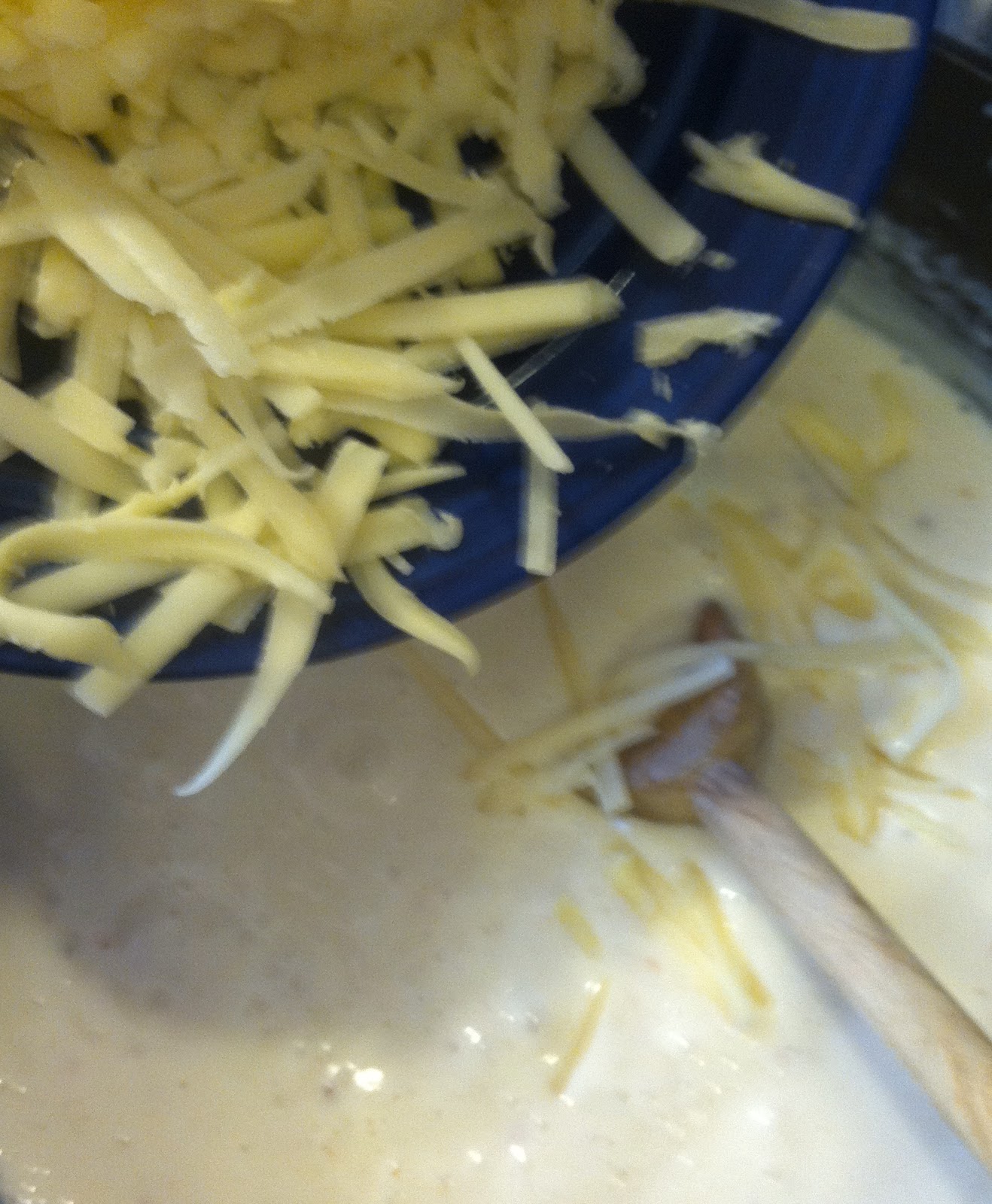 COOKING POOR, EATING RICH Lactose Intolerance be danged. Macncheese.