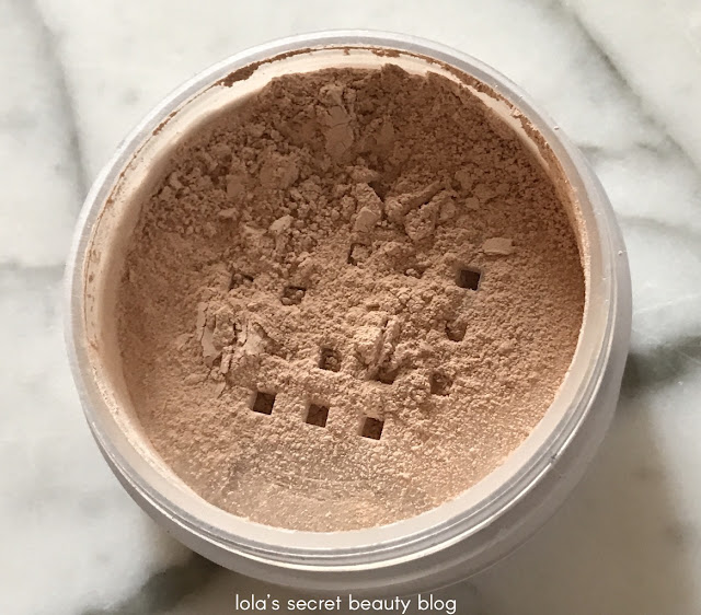 lola's secret beauty blog Jane Iredale Amazing Base Loose Mineral