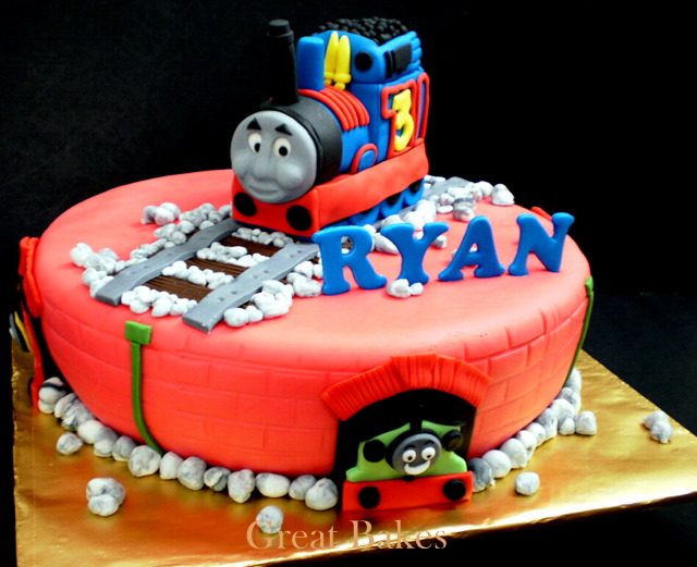 thomas the tank engine bin