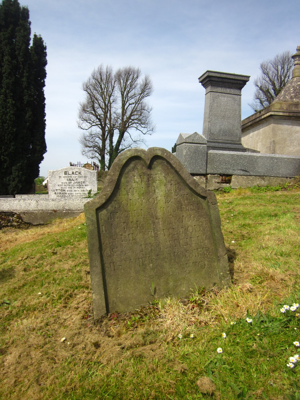 Shankill Graveyard photo