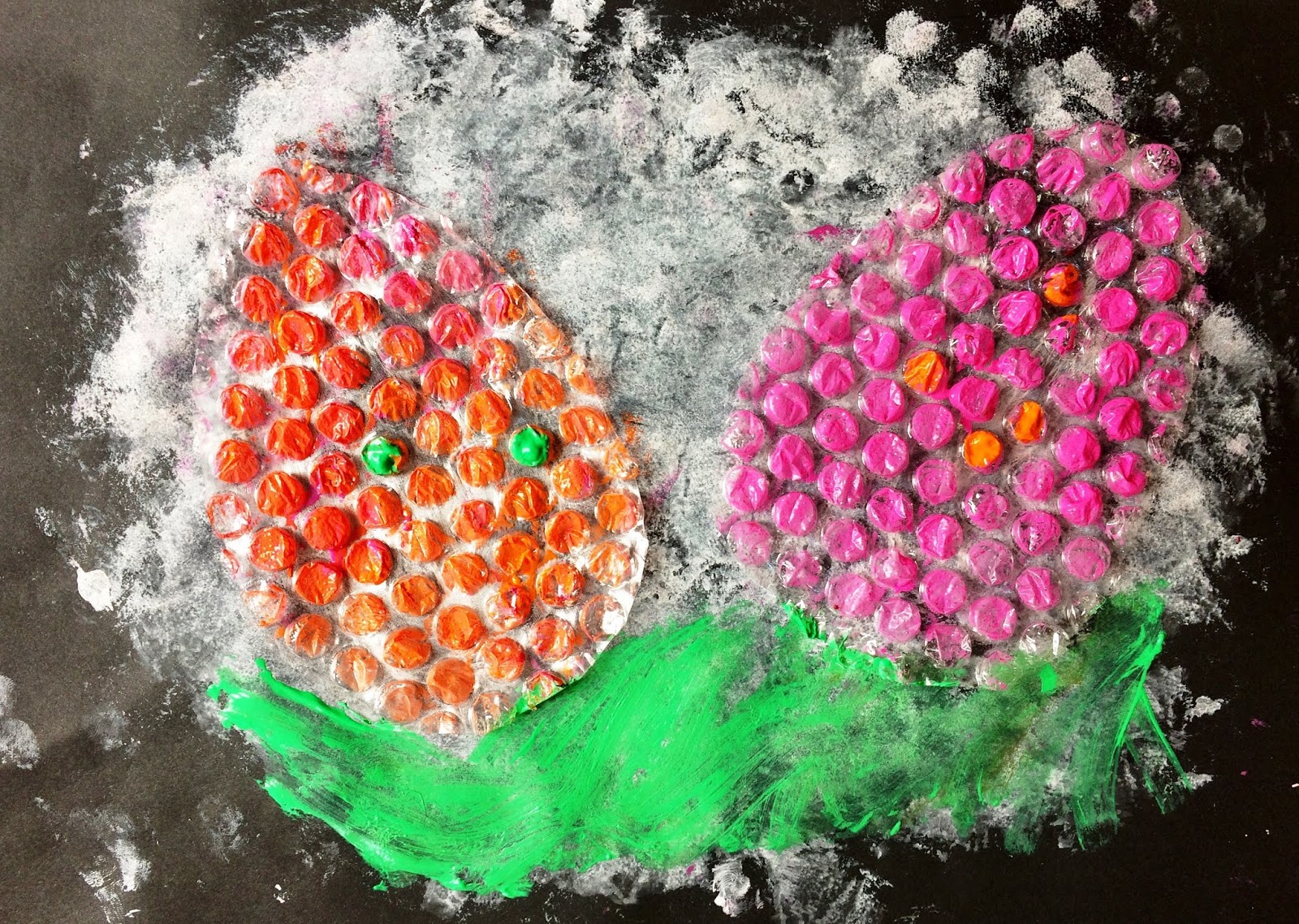 Pictură pe folie cu bule de aer: „Ouă de Paști”