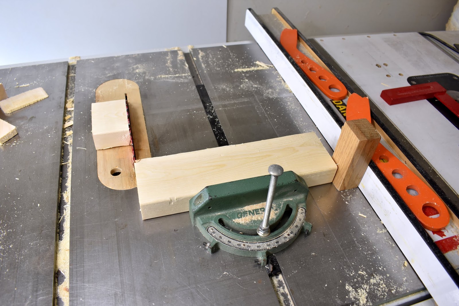 Jax Design Tool wall organizer