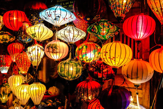 Take a look at Vietnam's traditional festivals