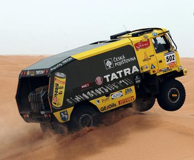 dakar+truck.jpg