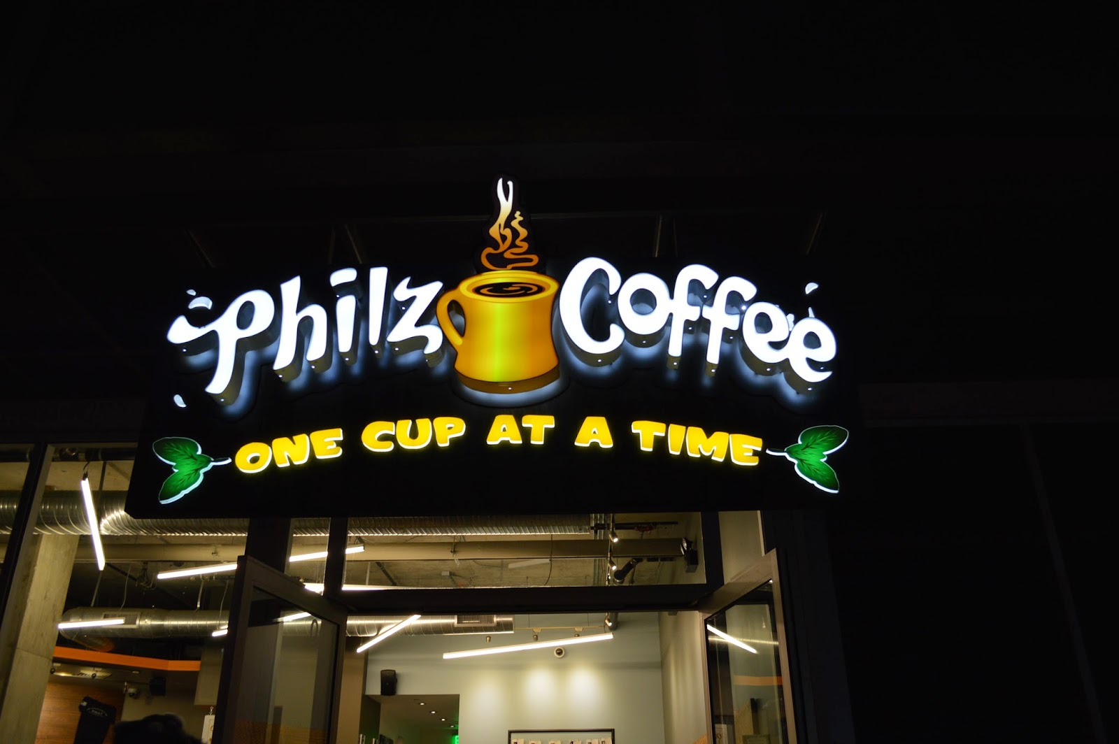 SOCAL'S VERY FIRST PHILZ COFFEE SANTA MONICA