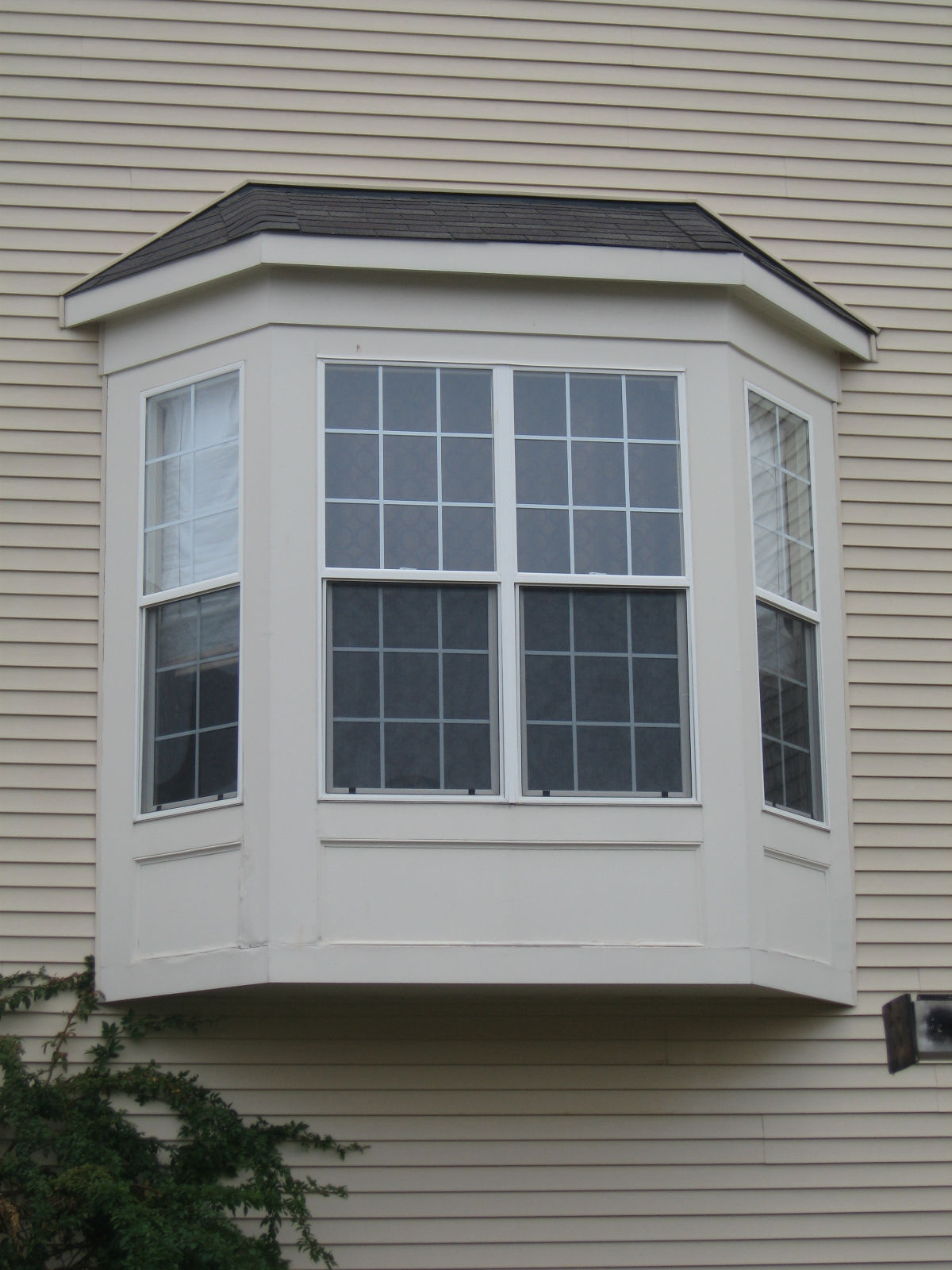BFC inc Bay Window Capping Wood Replace