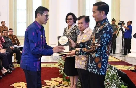 Terima Anugerah Dana Rakca dari Presiden, Irwan Prayitno: Menunjukan Kinerja Keuangan Kita Baik
