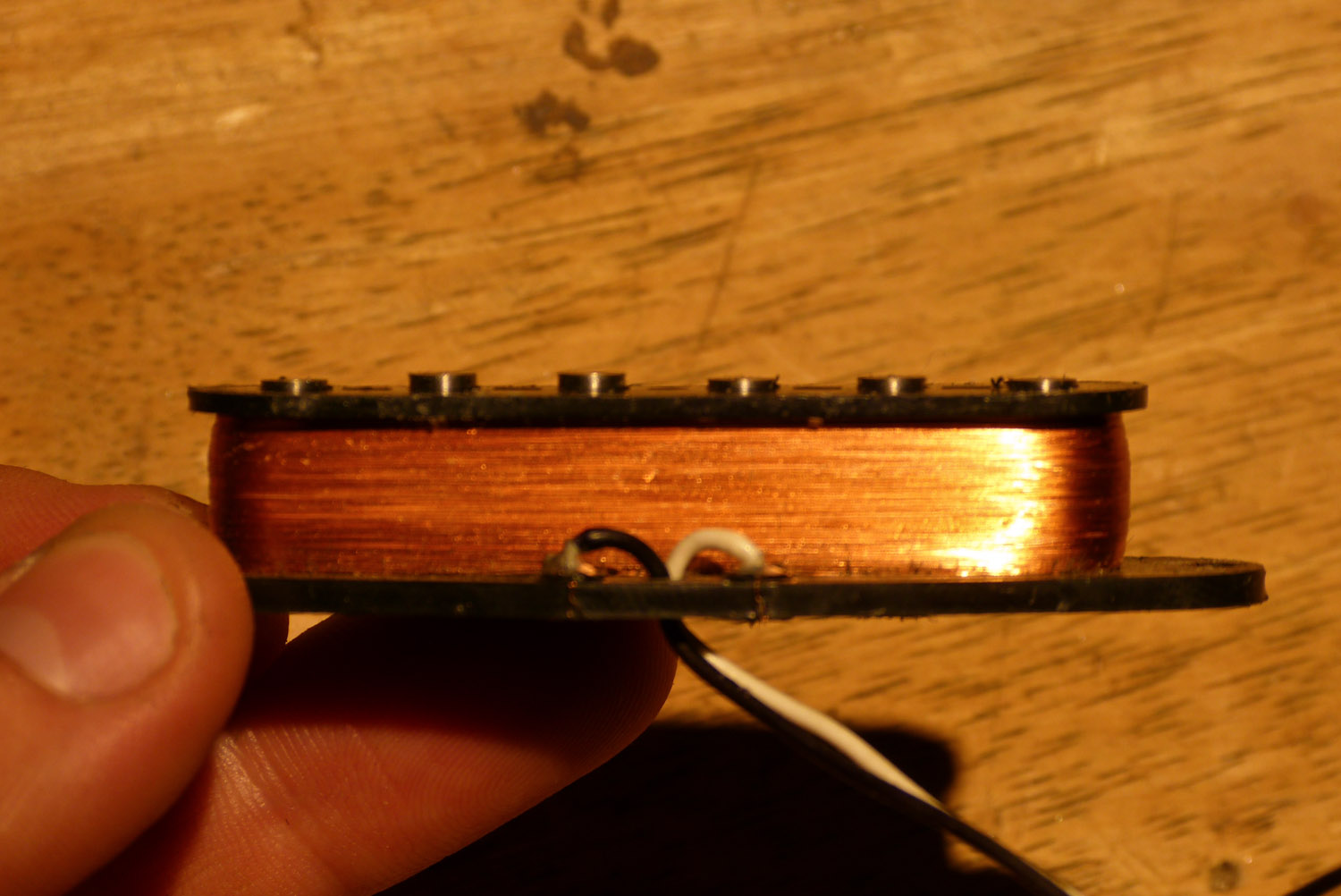 Parts Early 1980s Fender Mustang/Strat Plastic Bobbin Alnico Pickup