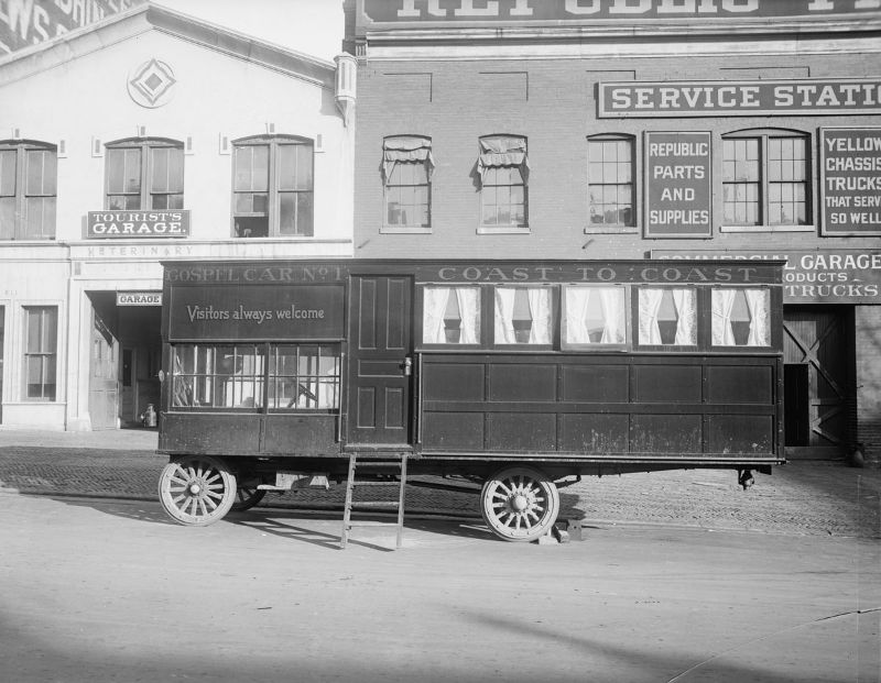 Vintage Wooden Homes on Wheels