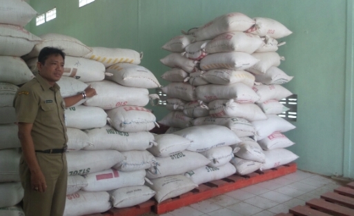 Stok Beras di Karimunjawa Dipastikan Aman Saat Musim Baratan 1 20161003 110028