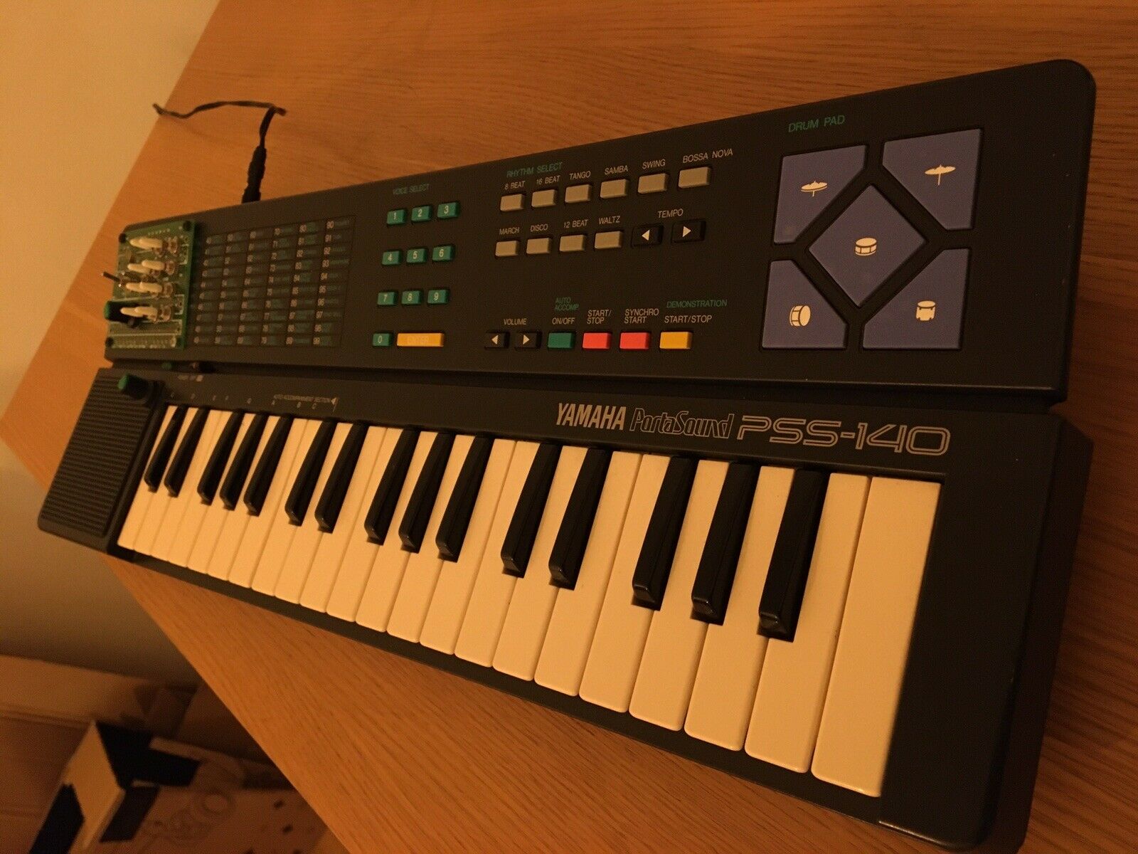 MATRIXSYNTH: Circuit Bent Yamaha PSS-140 Fm Synth