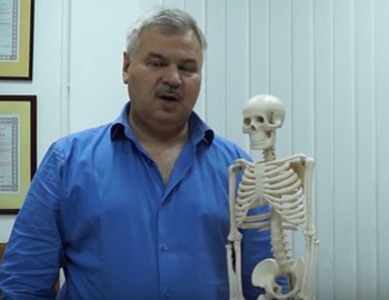К какому врачу при артрозе суставов К какому врачу обращаться при артрозе суставов