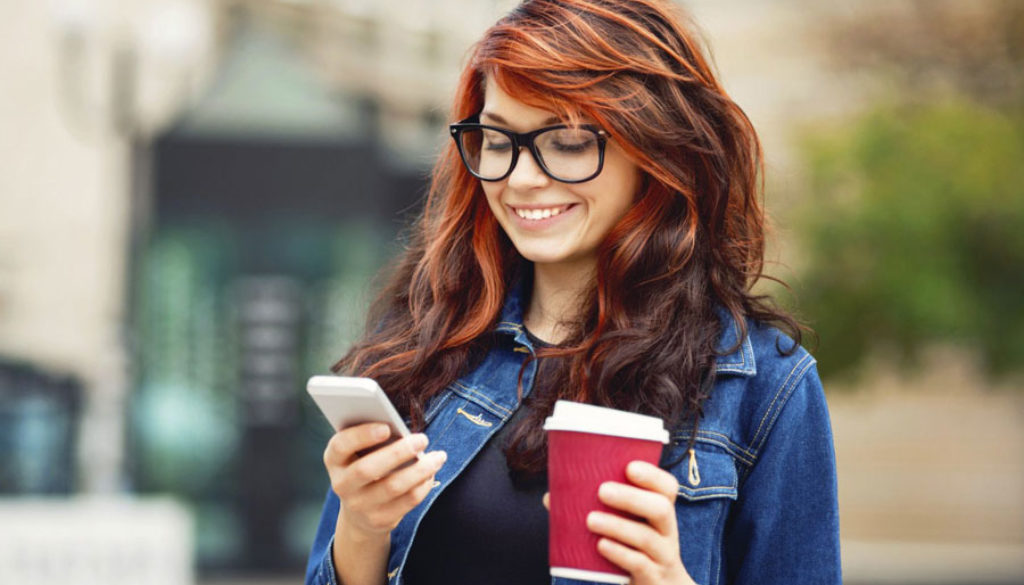 Unlimited Cellular 7 Must Have Phone Accessories for College Students