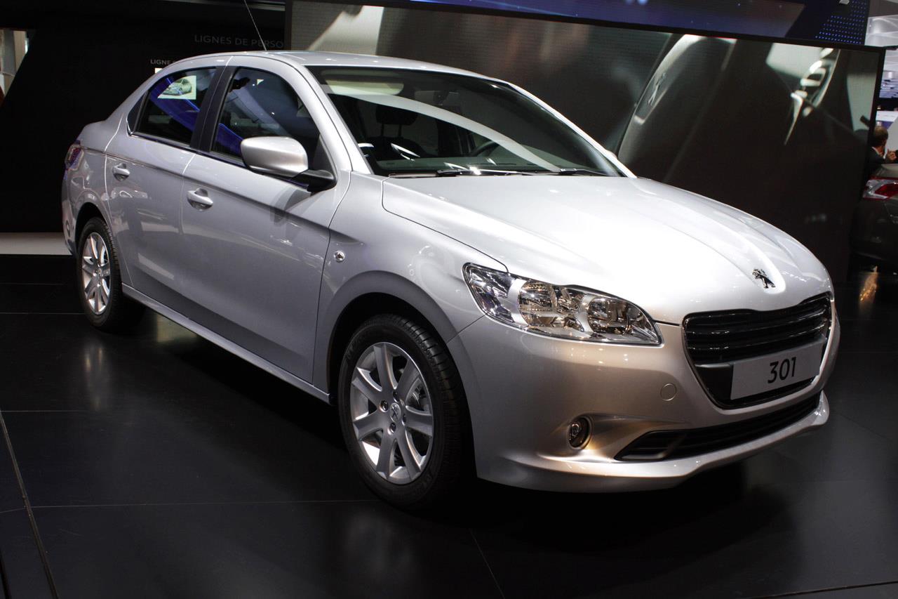 http://2.bp.blogspot.com/-KZjzXxEG3oo/UGhUY87JfHI/AAAAAAAAmig/F6HGgz5YECw/s1600/2013-Peugeot-301-Sedan-1.jpg