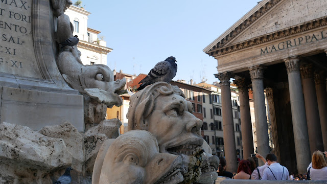 the-fountain-to-the-pantheon