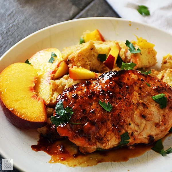Peach Glazed Pork Chops and Stuffing is an easy meal you can enjoy any night of the week! This easy recipe pairs sweet, fresh peaches with savory homemade stuffing and pork for an exciting flavor combo the whole family will love. Even more exciting is having a delicious dinner on the table in 30 minutes! #LTGrecipes #SundaySupper