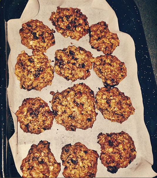 suzetee's vegan world Peanut Butter, Oat, Coconut, Chocolate Chunk Cookies