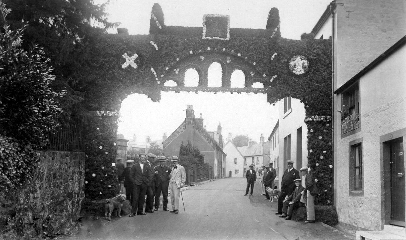 Tour Scotland Old Photograph Church Street Kilbarchan Scotland