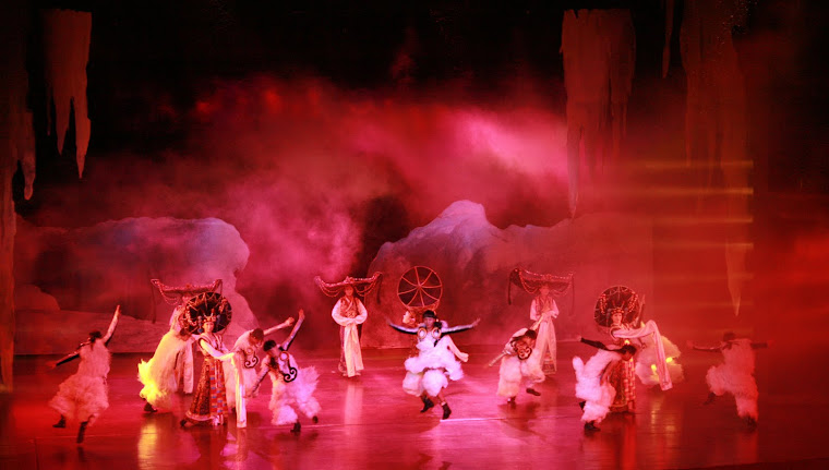 Sebuah Pertunjukan Opera di China. 2011