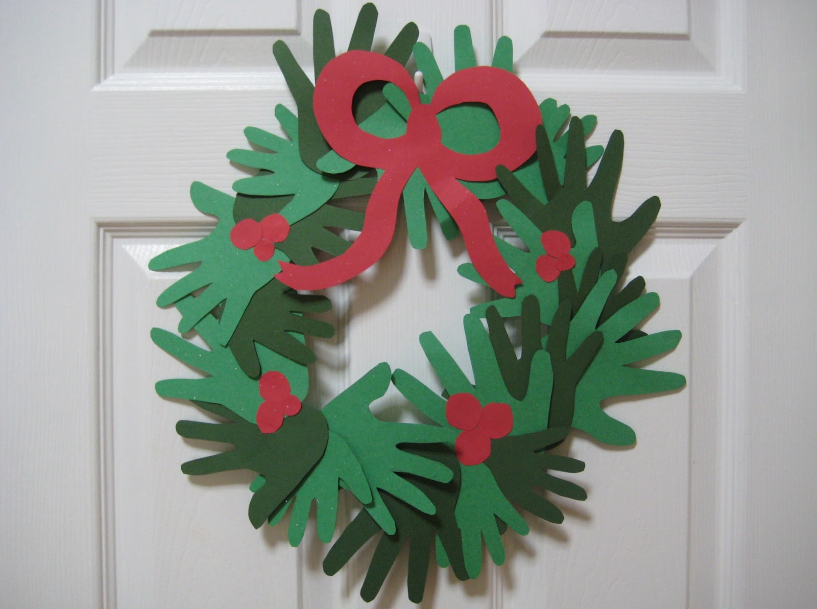 Christmas Craft Paper Wreath 25 Winter Crafts For Kids - World Wonders ...
